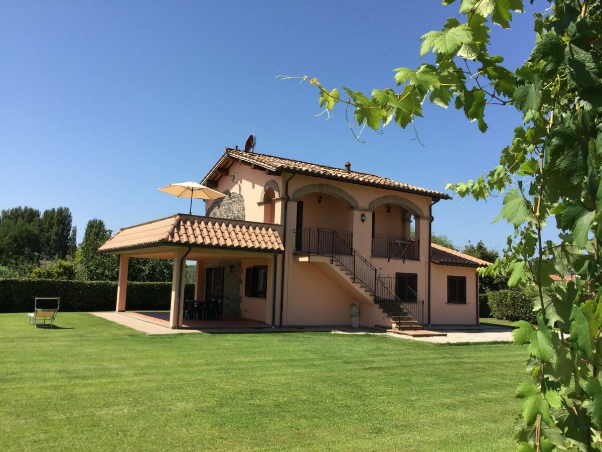 Agriturismo Battaglini Больсена Экстерьер фото