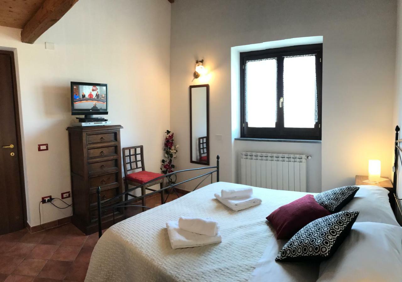 Agriturismo Battaglini Больсена Экстерьер фото